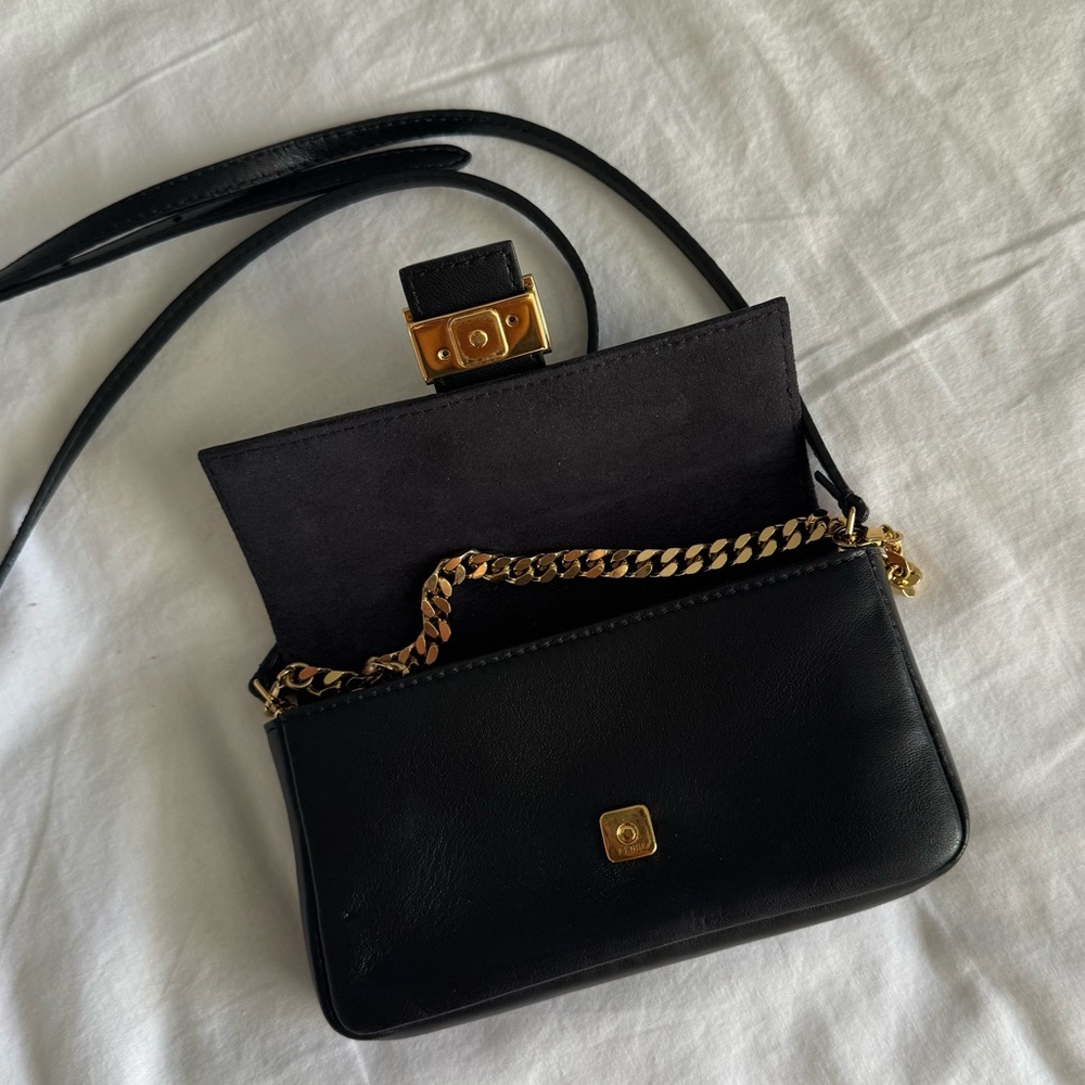 Fendi Wallet On Chain Baguette - Picture 3 of 12
